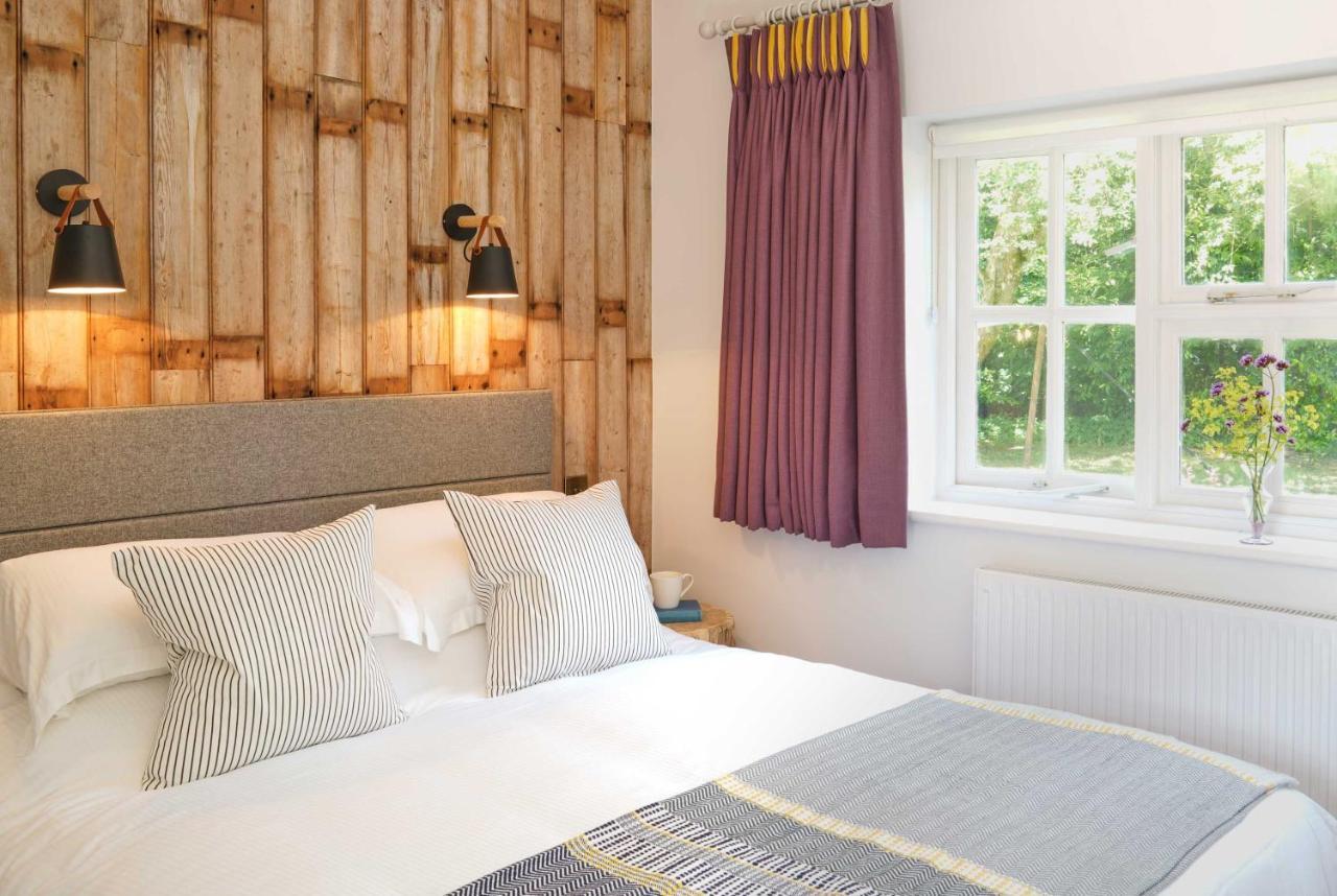 Bed and Breakfast Bird & Carter Fonthill Fonthill Bishop Esterno foto