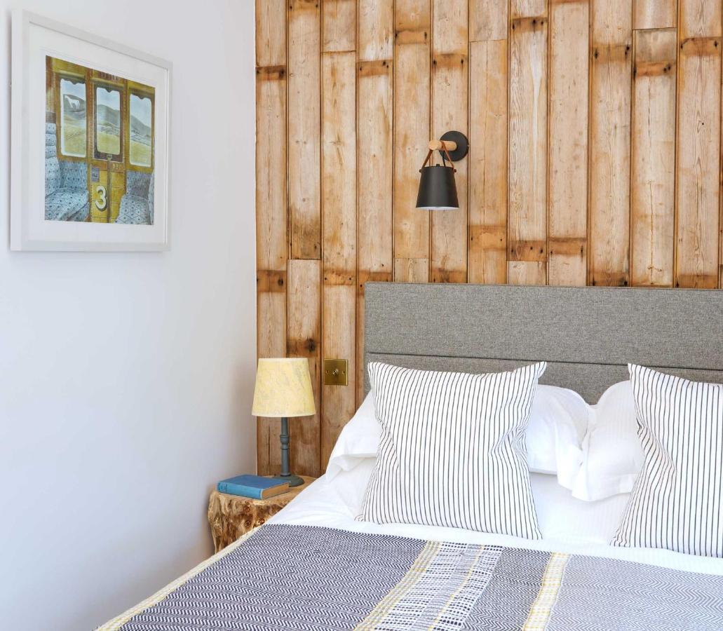 Bed and Breakfast Bird & Carter Fonthill Fonthill Bishop Esterno foto